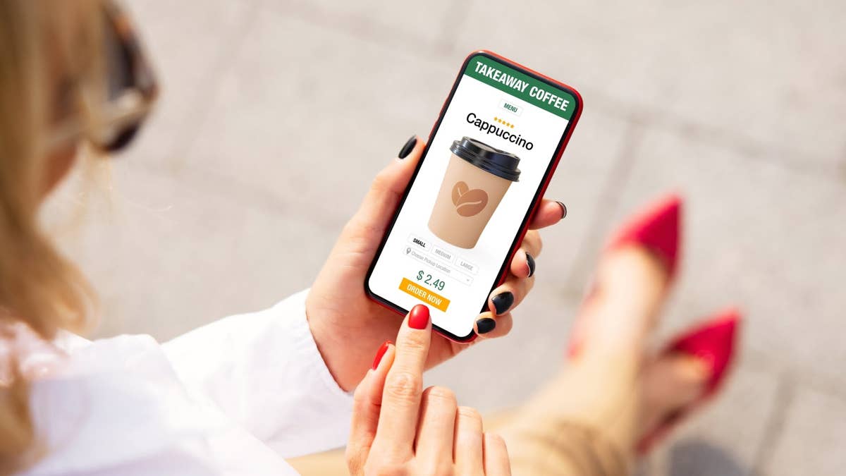 Starbucks rival fixes the thing customers complain about most7 Brew fixes its biggest problem in battle with Starbucks