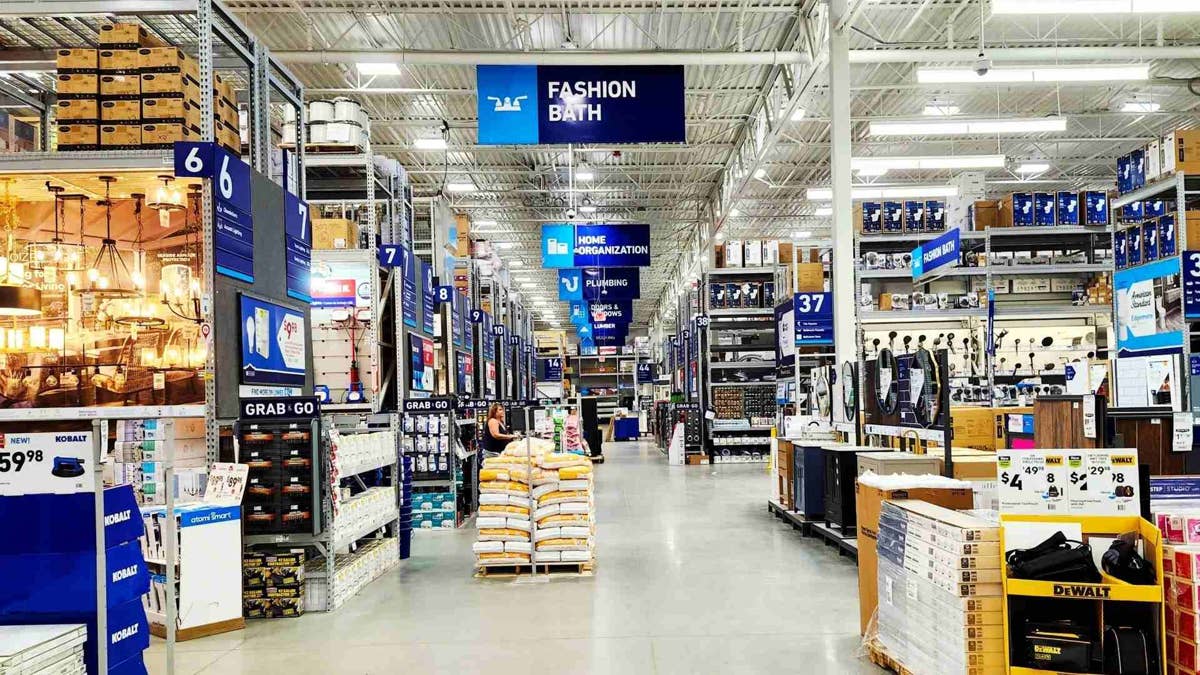 Ollie's, Five Below, and Dollar General all share troubling shopping pattern